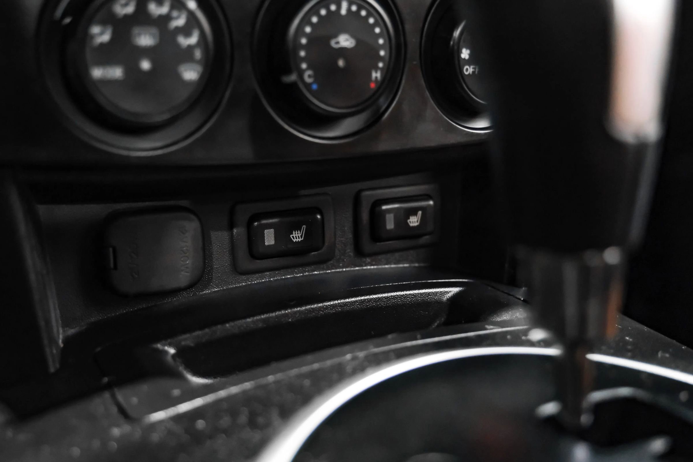 Used 2008 MAZDA MX-5 Miata Grand Touring w/ Premium Pkg RWD image 25