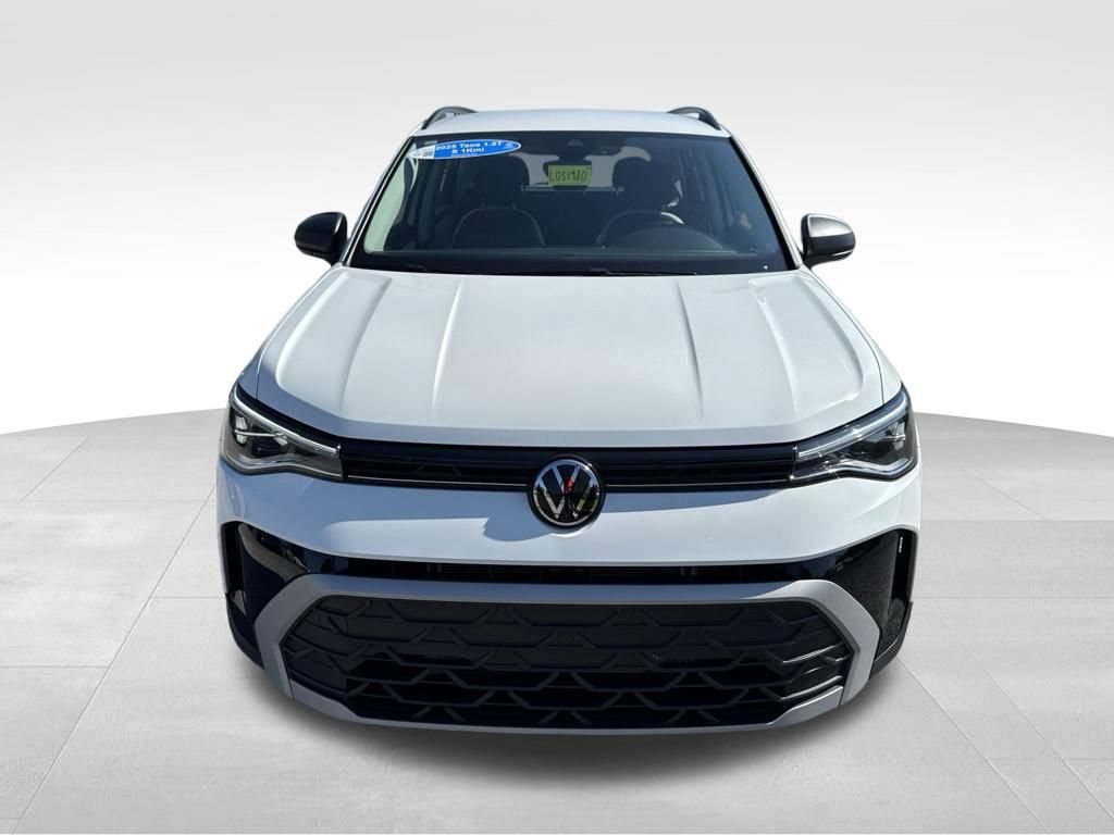 Used 2025 Volkswagen Taos S FWD image 3