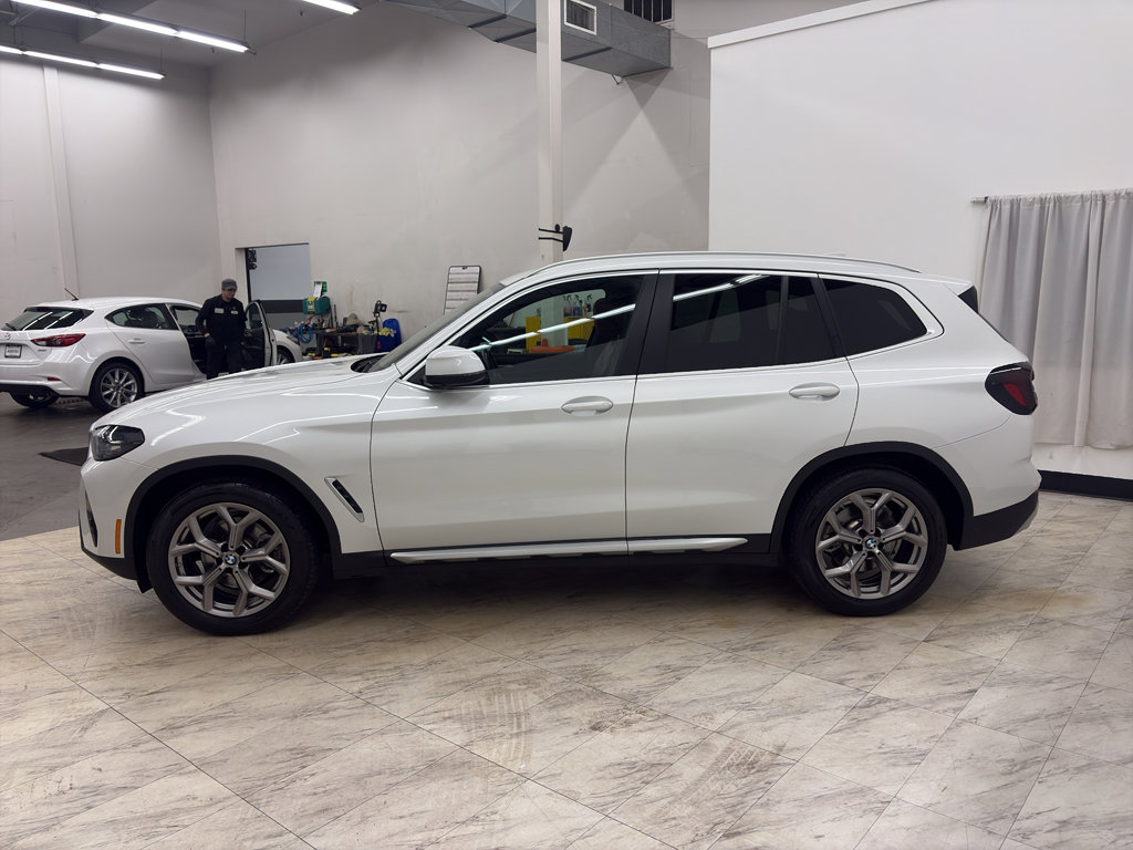 Used 2022 BMW X3 xDrive30i w/ Premium Package 2 image 4