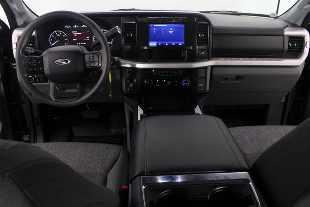 Used 2024 Ford F350 XLT w/ Camper Package image 9