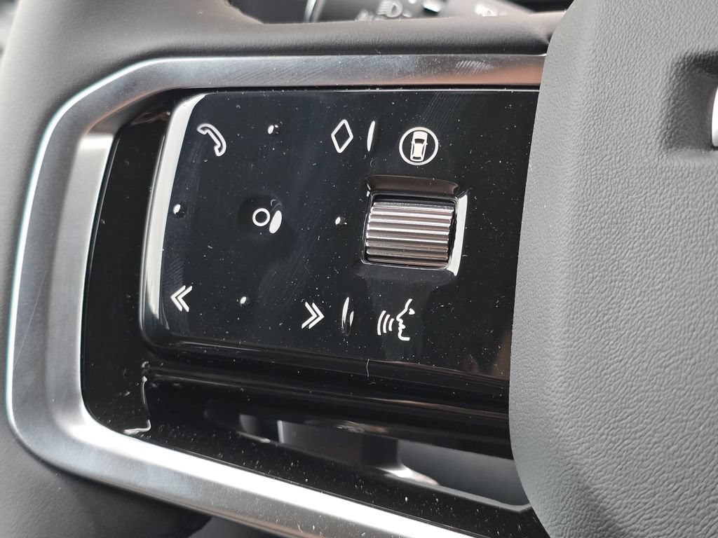 New 2025 Land Rover Discovery Sport S AWD/4WD image 12