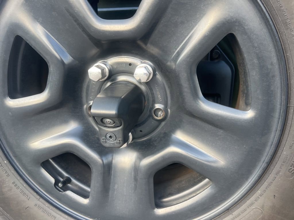 Certified 2020 Jeep Wrangler Sport AWD/4WD image 42