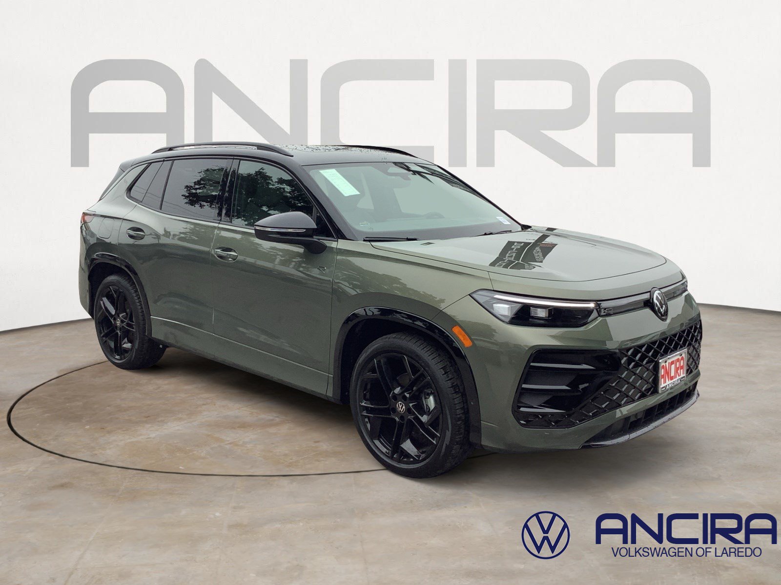 New 2026 Volkswagen Tiguan SE R-Line FWD video 1
