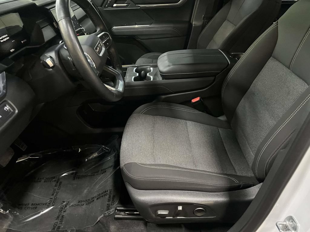 Used 2025 GMC Acadia Elevation FWD image 16