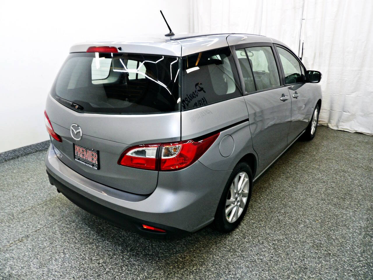 Used 2014 MAZDA MAZDA5 Sport FWD image 6