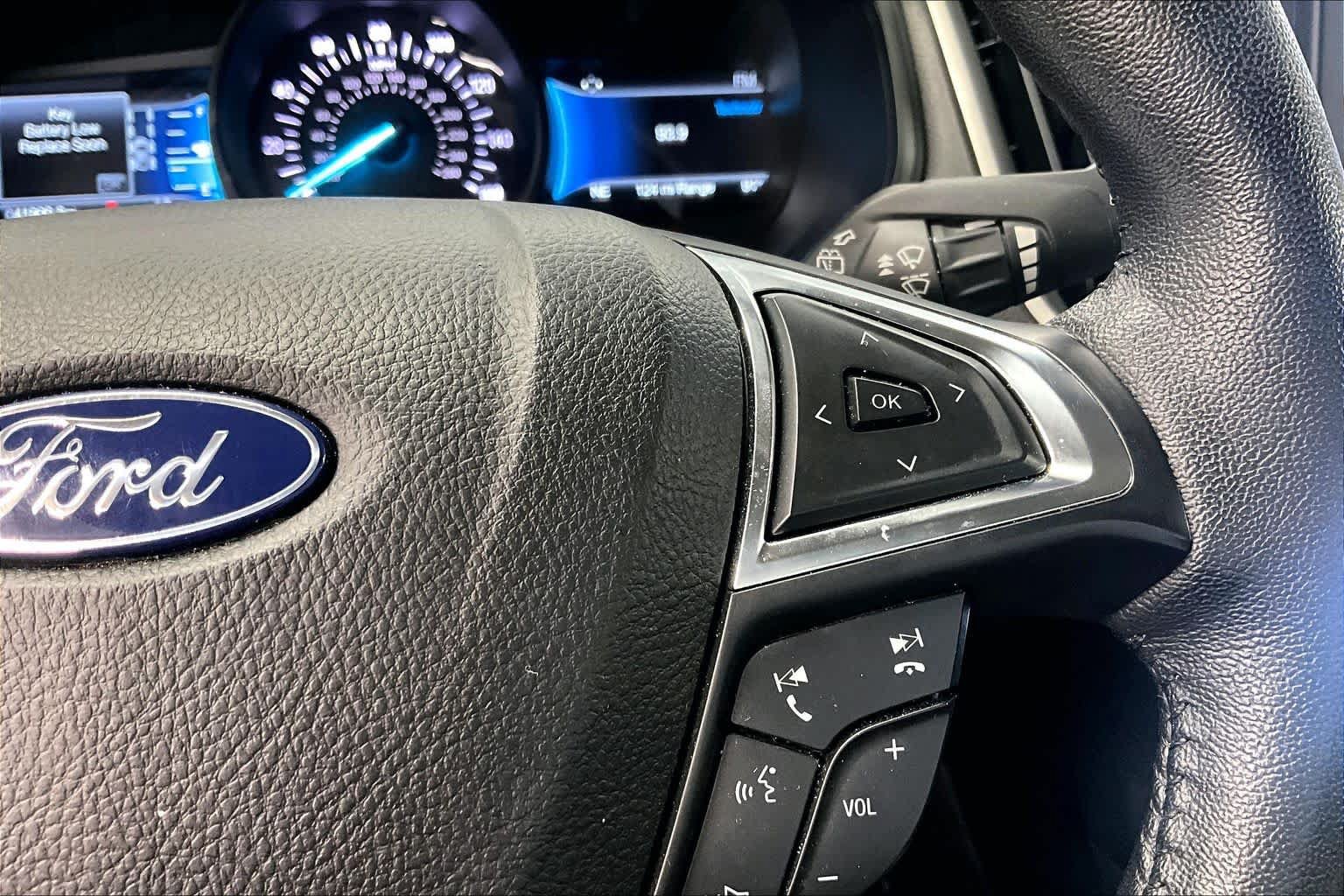 Used 2022 Ford Edge SEL w/ Convenience Package AWD/4WD image 24