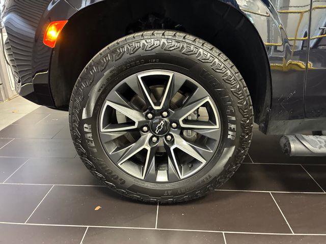 Used 2023 Chevrolet Tahoe Z71 w/ Luxury Package AWD/4WD image 59