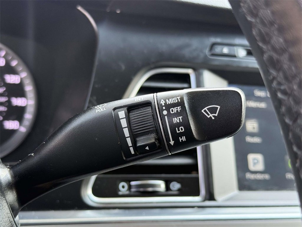 Used 2016 Hyundai Sonata Sport w/ Option Group 02 image 14