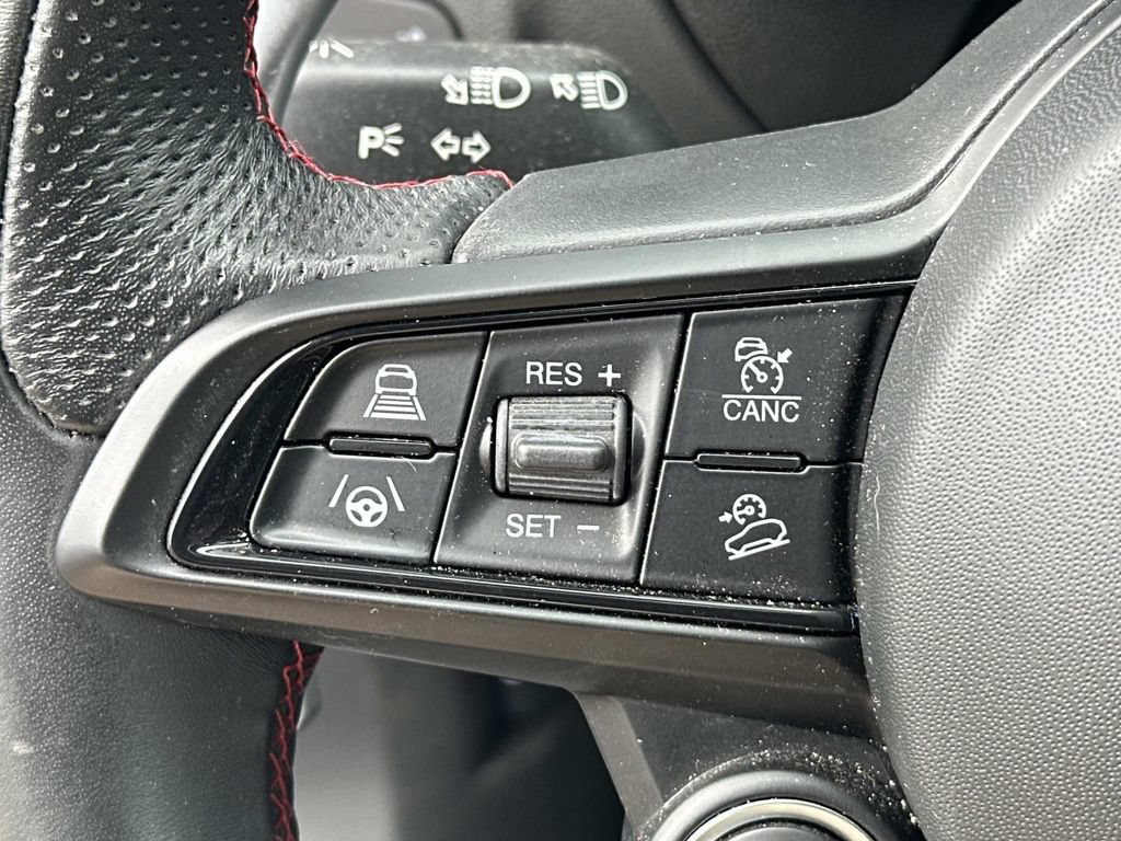 Used 2024 Alfa Romeo Stelvio AWD image 27