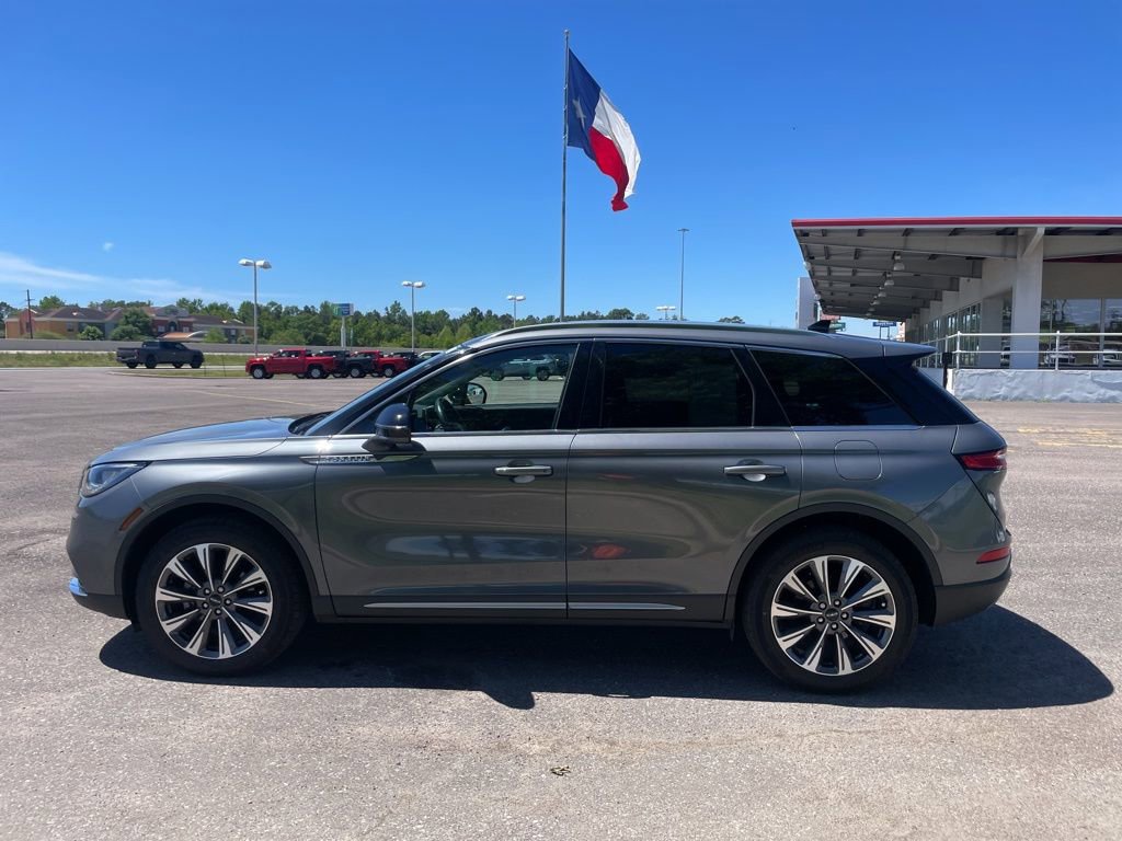 Used 2022 Lincoln Corsair Reserve AWD/4WD image 4