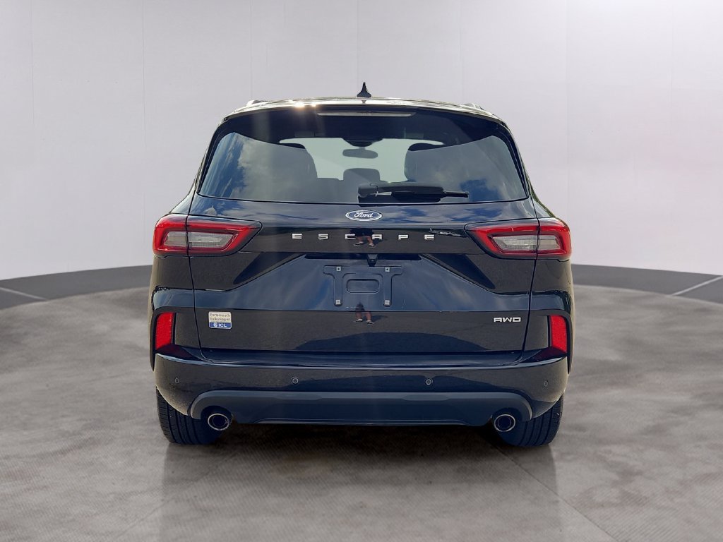 Used 2023 Ford Escape ST-Line w/ Tech Pack #1 AWD/4WD image 5