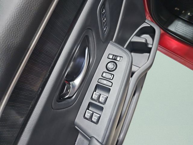 Certified 2025 Honda Pilot Elite image 30
