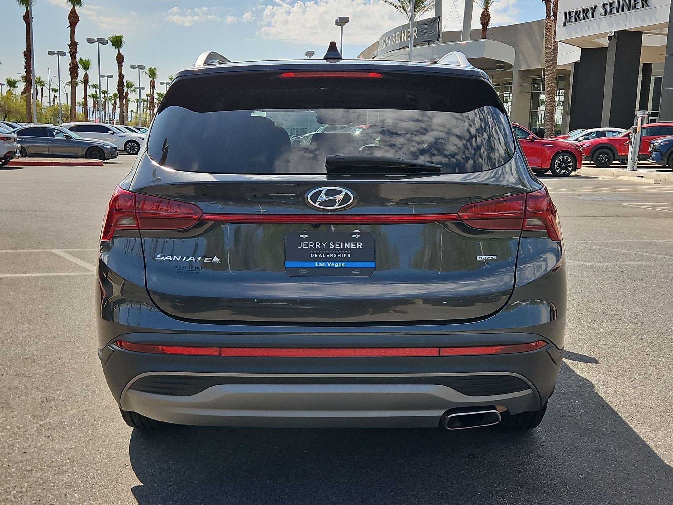 Used 2023 Hyundai Santa Fe SEL w/ Winter Weather Package AWD/4WD image 4