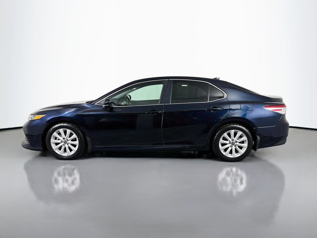 Used 2020 Toyota Camry LE FWD image 4