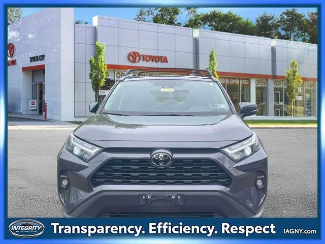 Used 2023 Toyota RAV4 XLE Premium AWD/4WD image 2