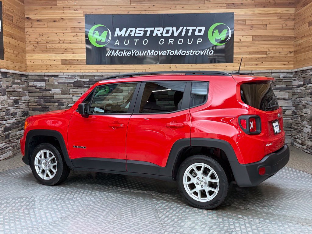 Used 2023 Jeep Renegade Latitude w/ Premium Group AWD/4WD image 13