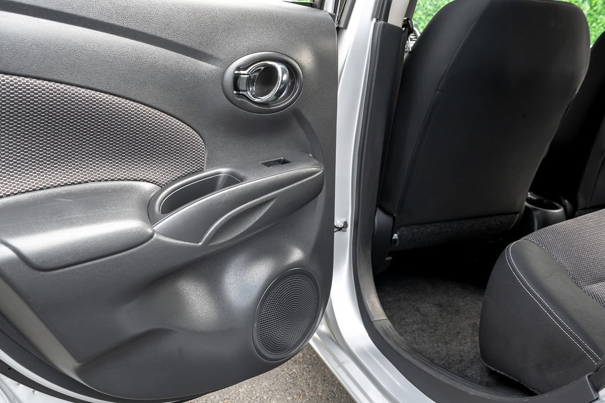 Used 2018 Nissan Versa SV FWD image 14