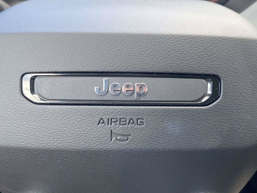 New 2026 Jeep Cherokee Laredo AWD/4WD image 28