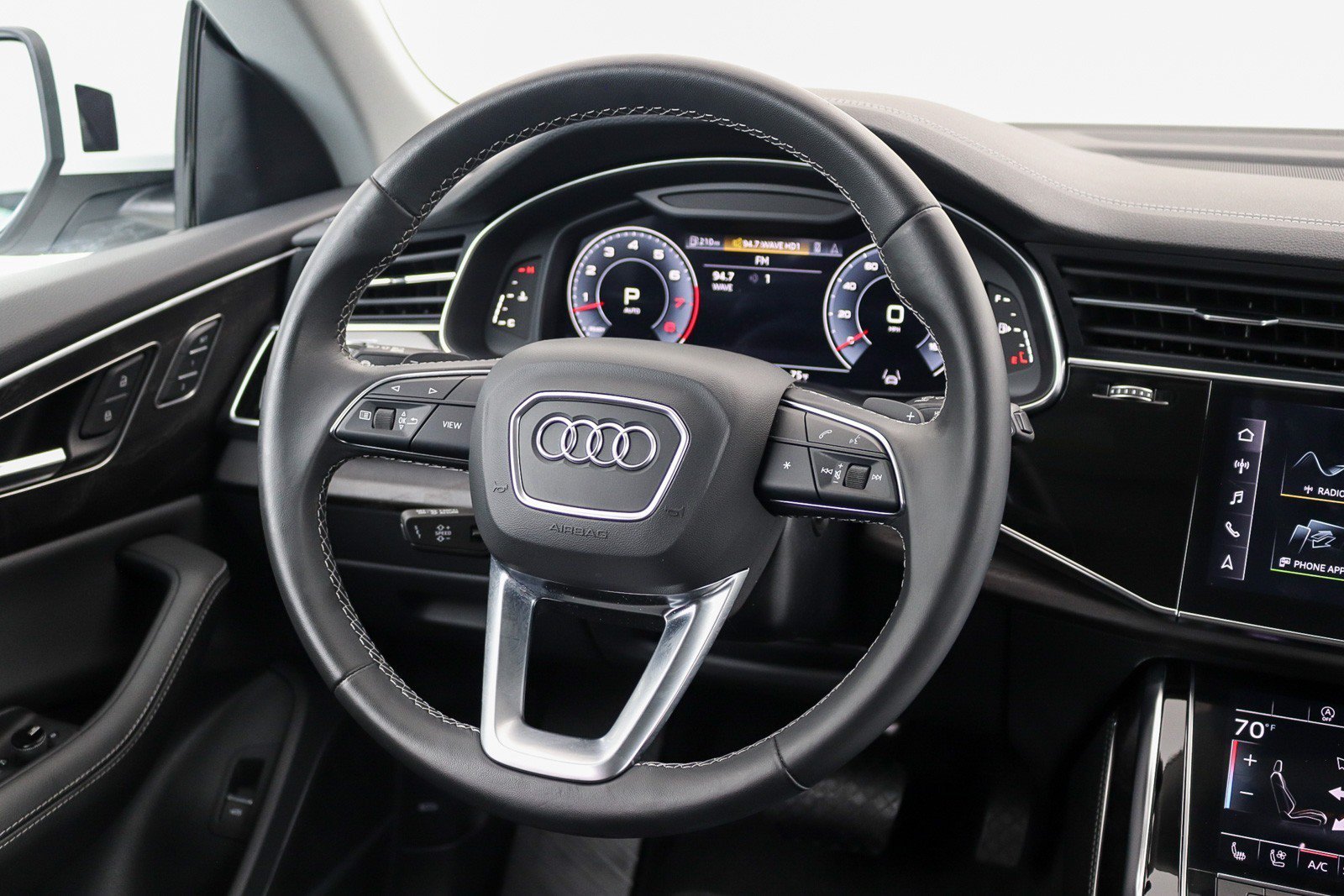 Used 2023 Audi Q8 Premium Plus w/ Premium Plus Package AWD/4WD image 20