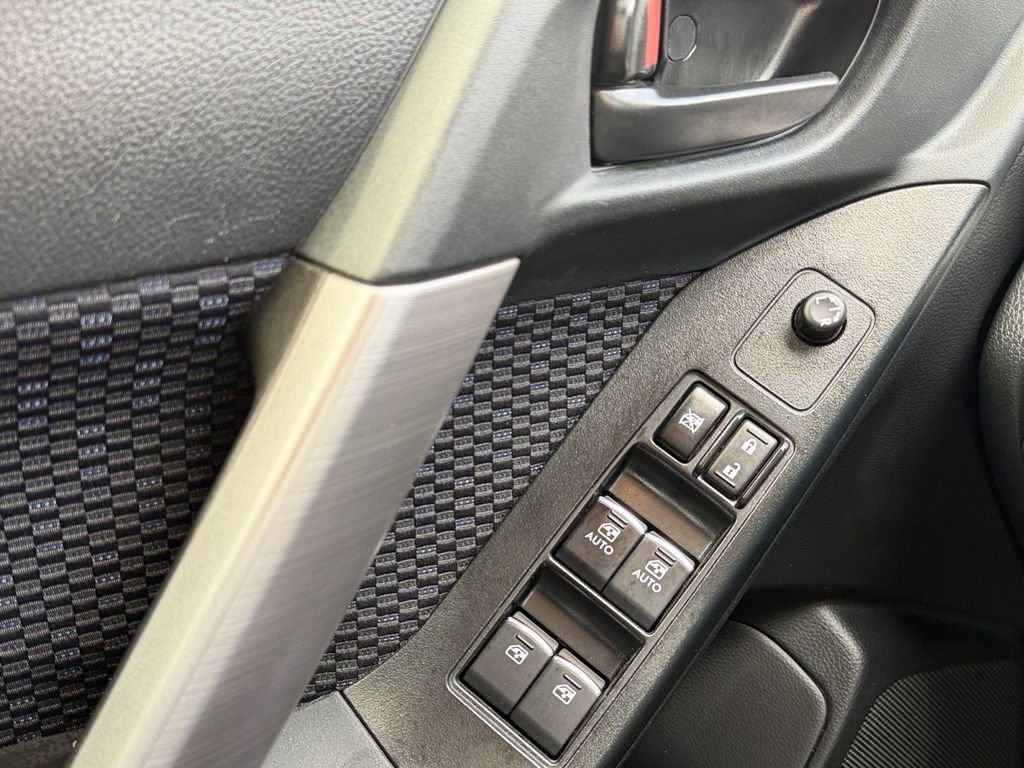 Used 2017 Subaru Forester 2.5i Premium w/ All-Weather Package image 19