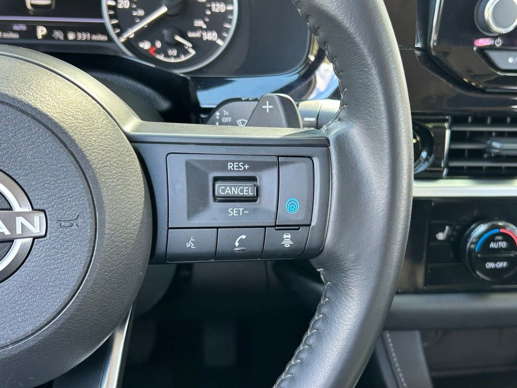 Used 2025 Nissan Pathfinder SV image 49