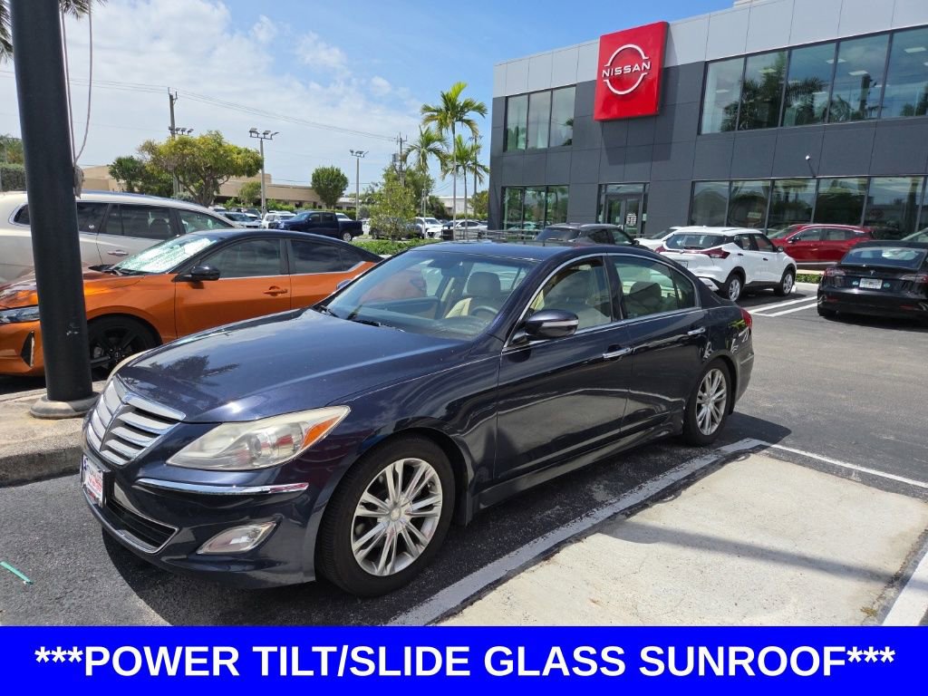 Used 2012 Hyundai Genesis 3.8 w/ Premium Pkg image 2