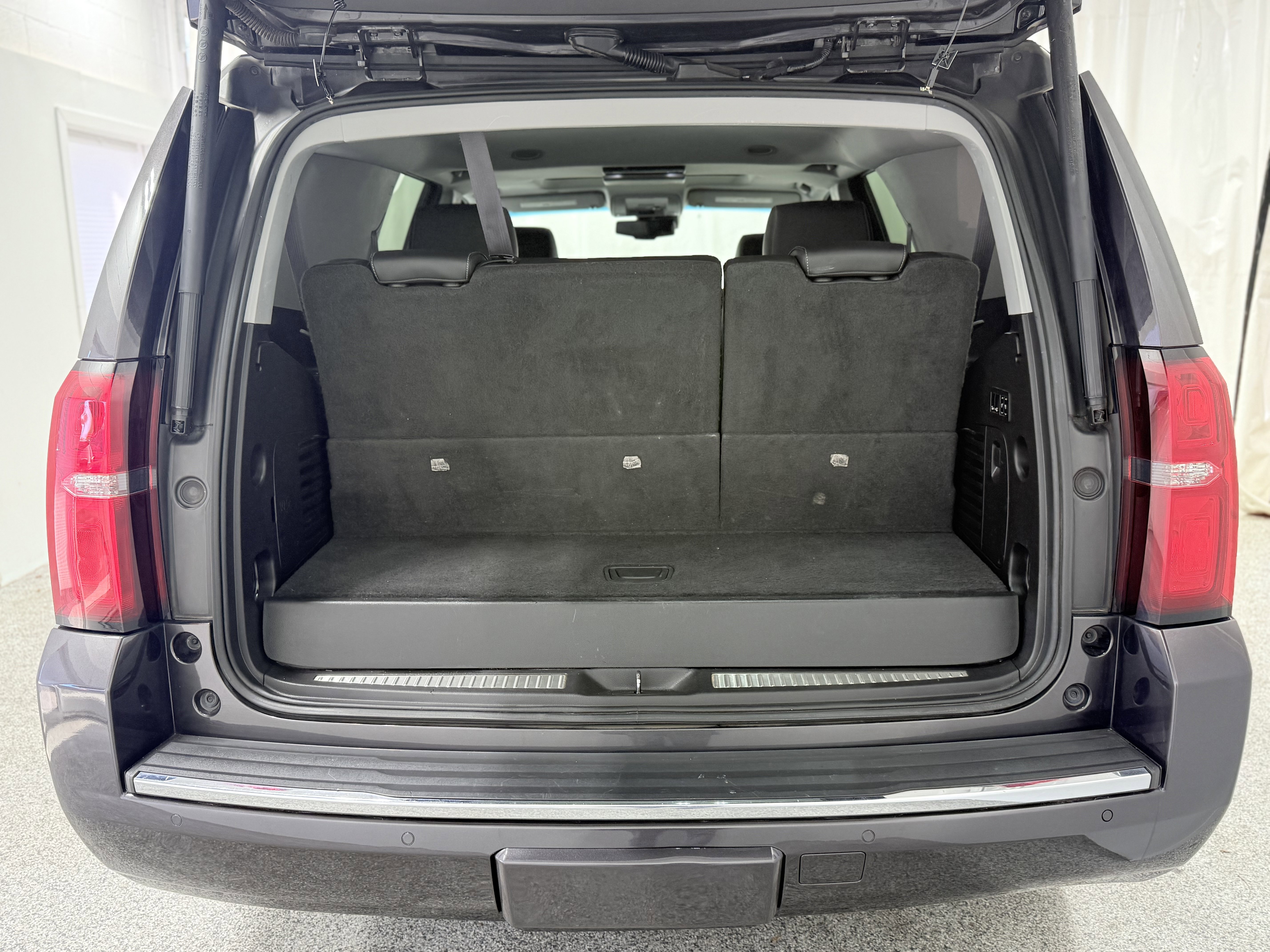 Used 2015 Chevrolet Tahoe LTZ image 10