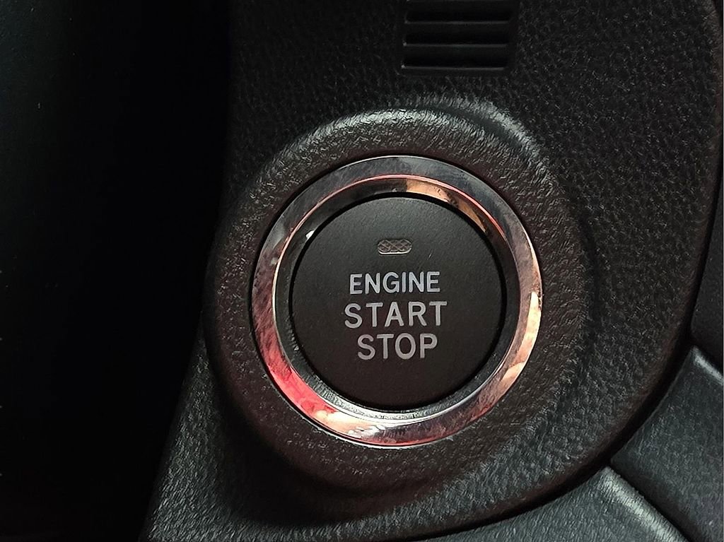 Certified 2021 Subaru Outback Limited image 17