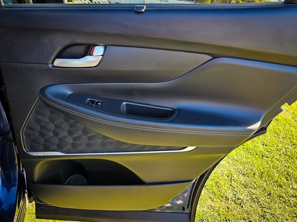 Used 2020 Hyundai Santa Fe SEL image 40