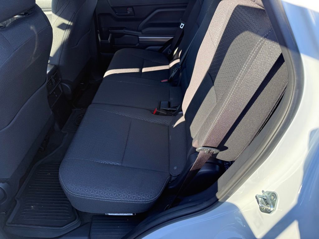 Certified 2025 Toyota 4Runner SR5 image 33