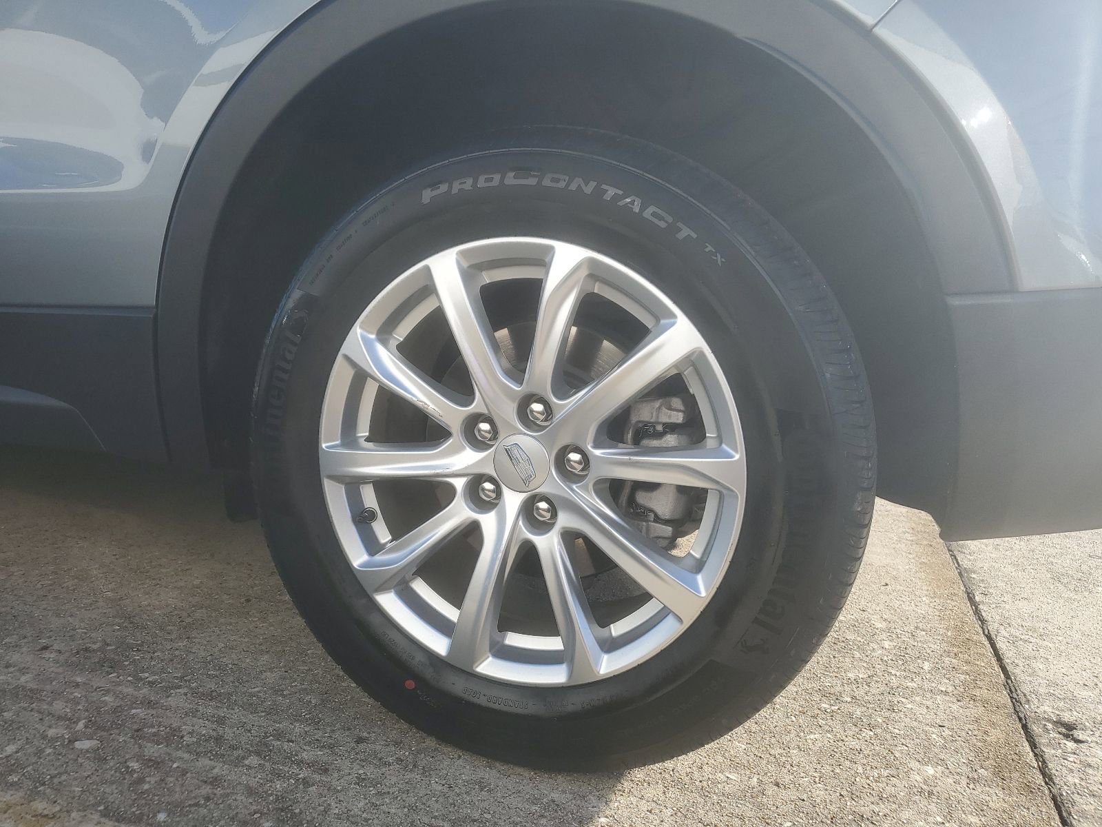 Certified 2023 Cadillac XT4 Luxury w/ Cold Weather Package image 7