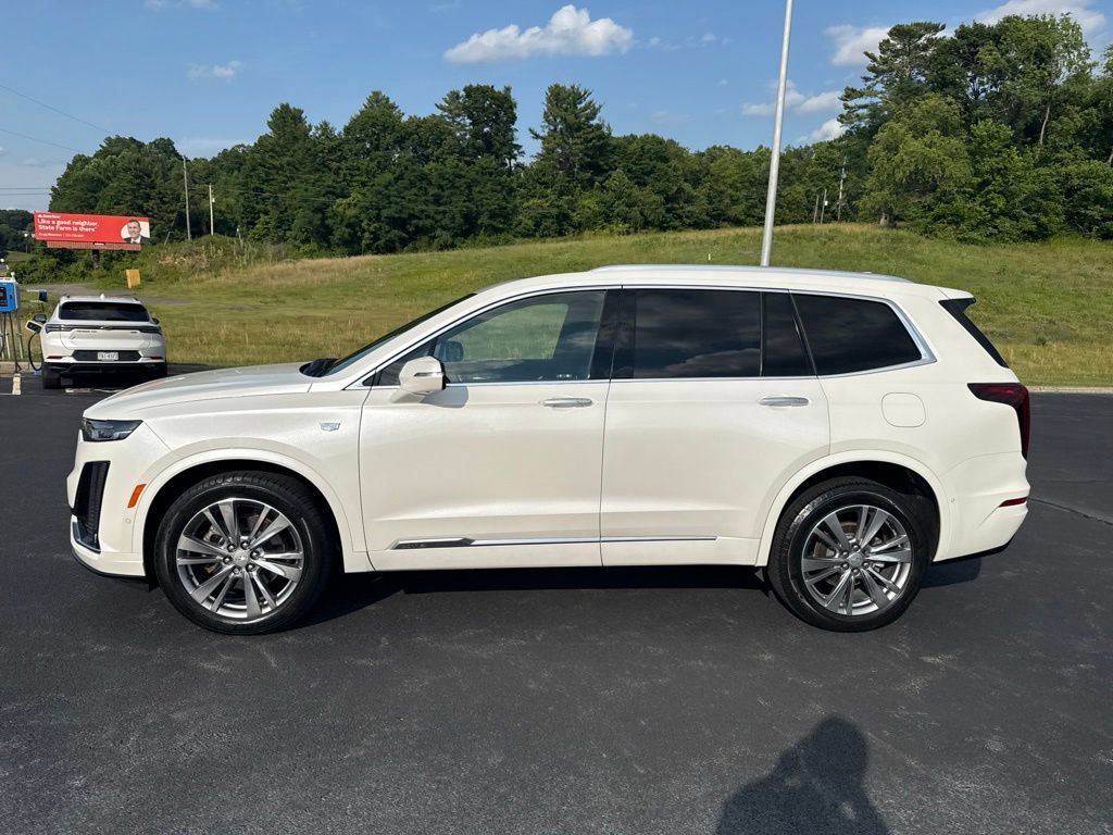 Used 2023 Cadillac XT6 Premium Luxury w/ Technology Package AWD/4WD image 5