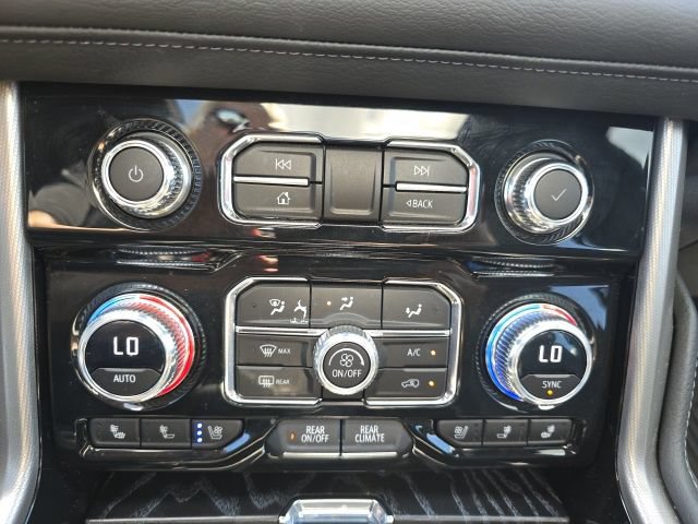 Used 2023 GMC Yukon Denali AWD/4WD image 16