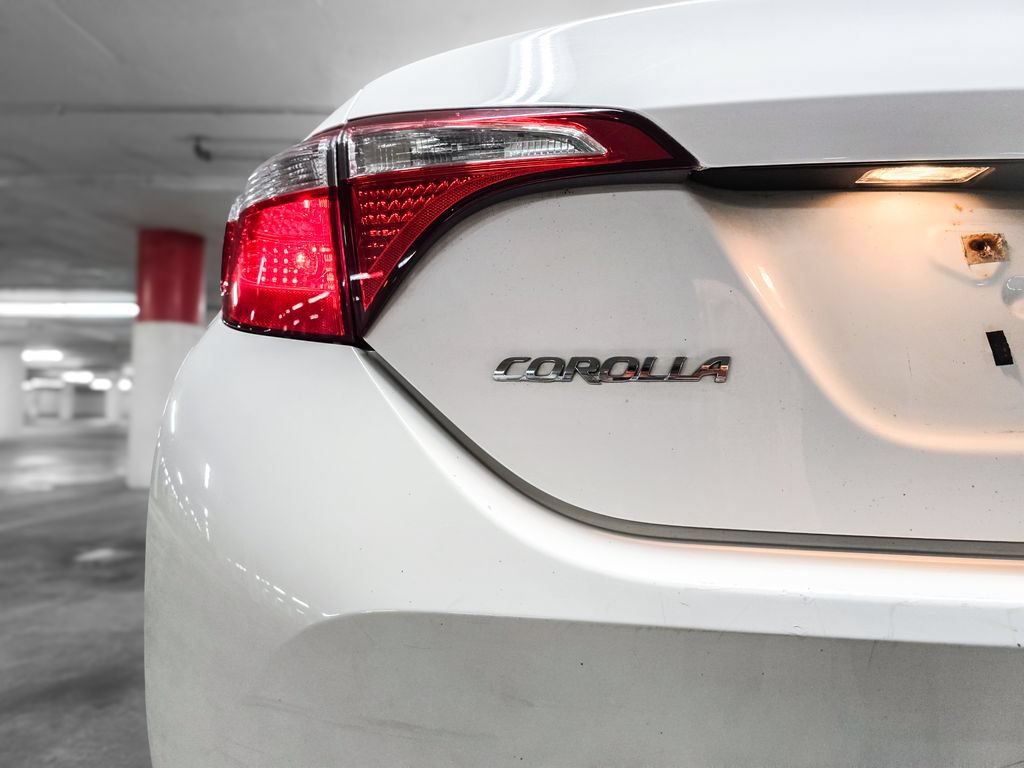 Used 2014 Toyota Corolla LE FWD image 10