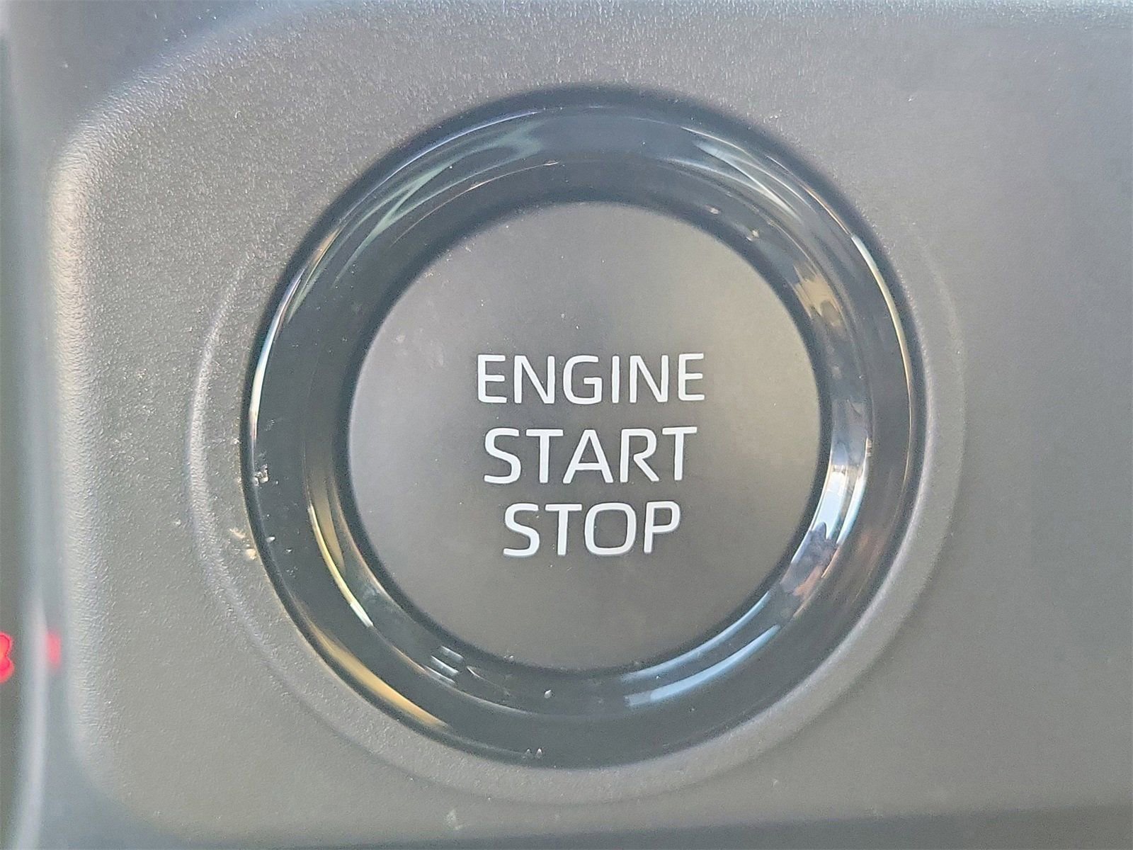 Certified 2025 Toyota Tacoma SR5 image 29