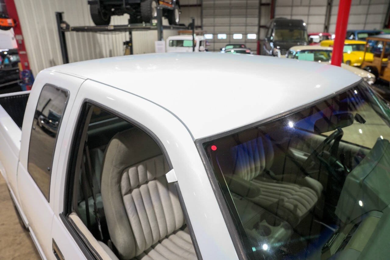Used 1994 Chevrolet Silverado 1500 4x4 Extended Cab image 19