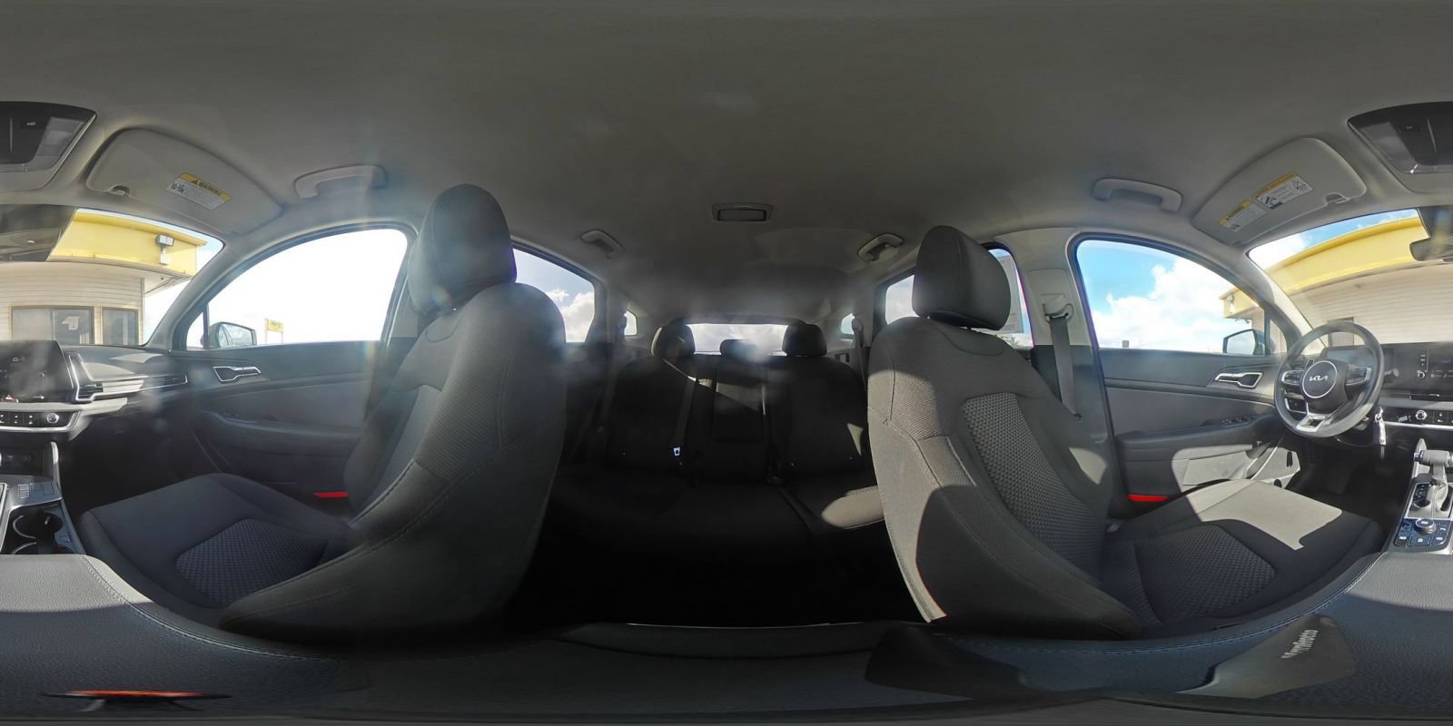 Used 2025 Kia Sportage LX FWD image 41
