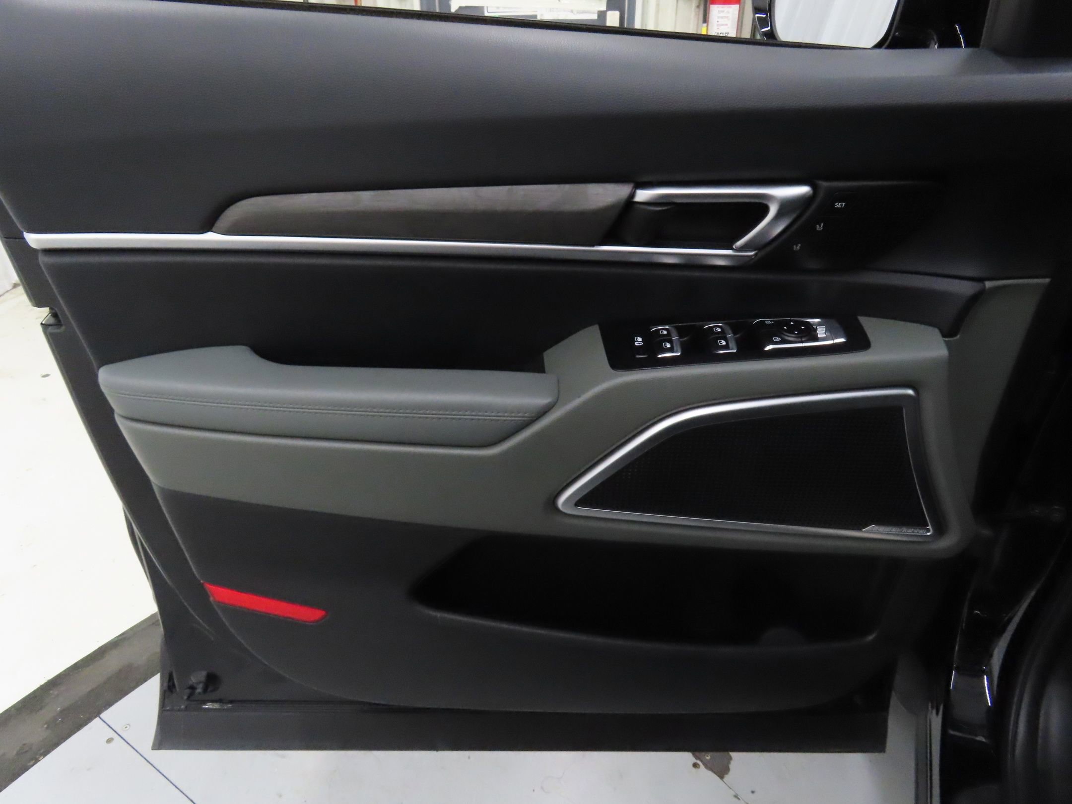 Used 2023 Kia Telluride SX Prestige X-Line image 9