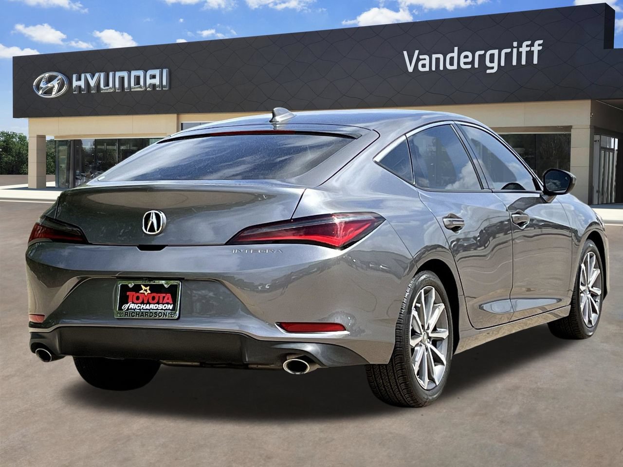Used 2025 Acura Integra FWD image 4