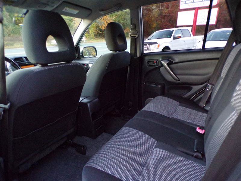 Used 2004 Toyota RAV4 4WD image 27