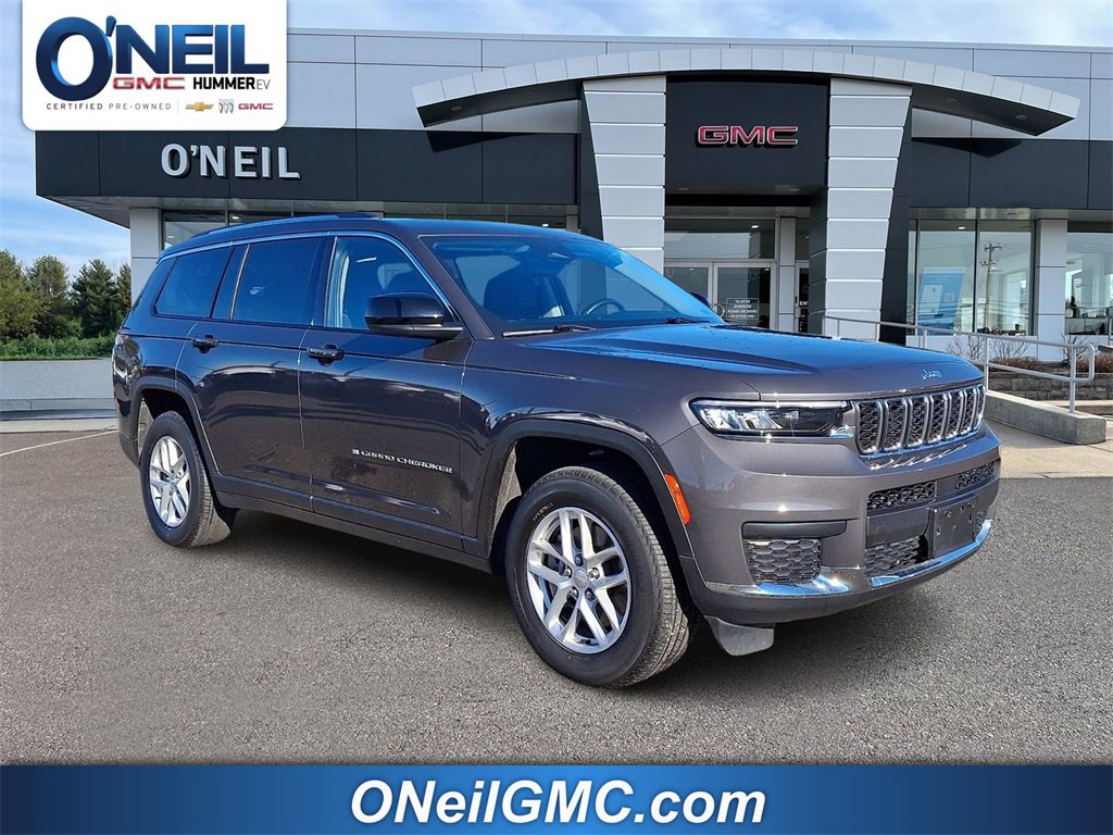 Used 2023 Jeep Grand Cherokee L Laredo image 1