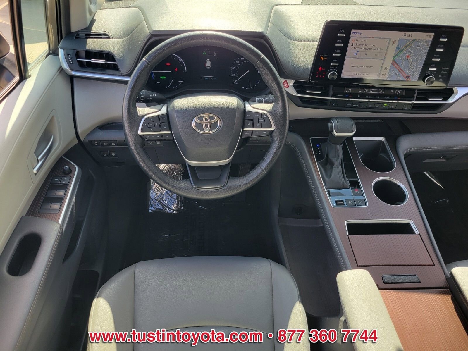 Certified 2023 Toyota Sienna XLE w/ XLE Plus Package FWD image 13