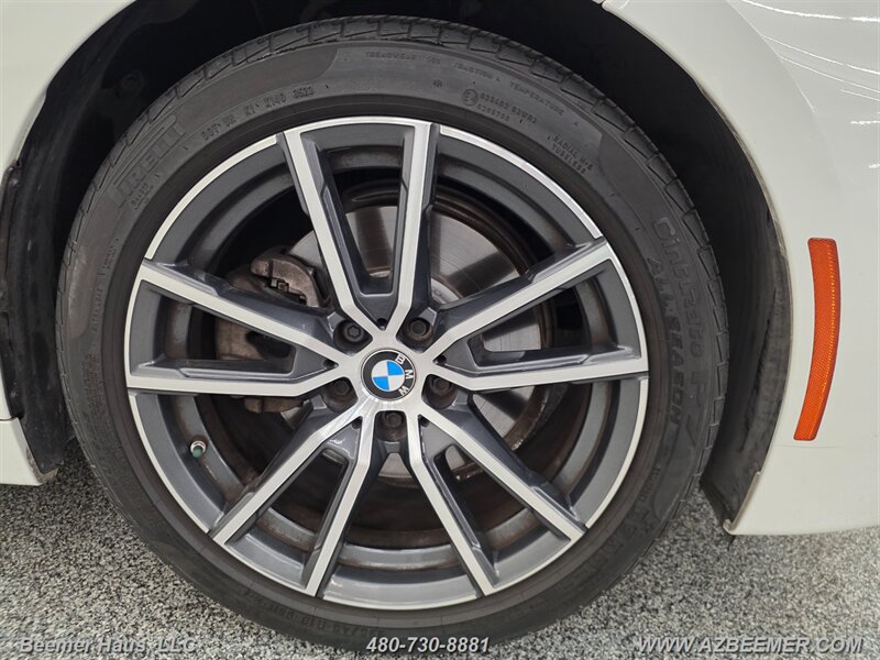 Used 2024 BMW 230i Coupe w/ Convenience Package RWD image 14