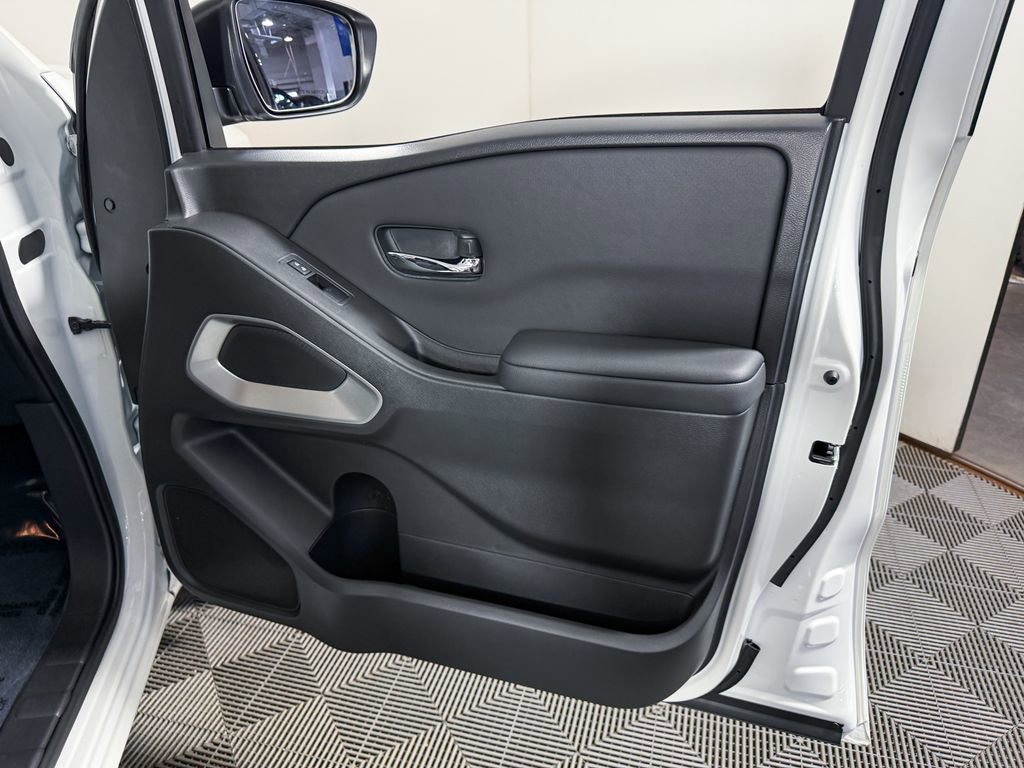 Certified 2024 Nissan Frontier SV w/ SV Convenience Package image 45