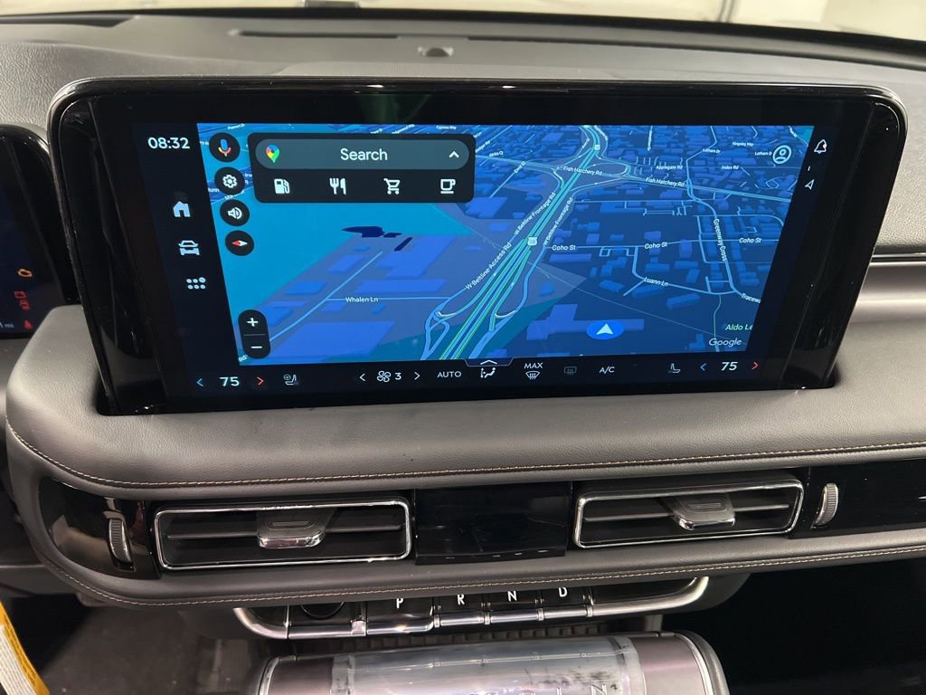 Used 2026 Lincoln Aviator AWD image 11