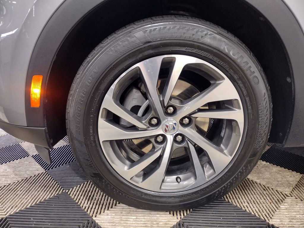 Used 2023 Buick Envision Essence image 5
