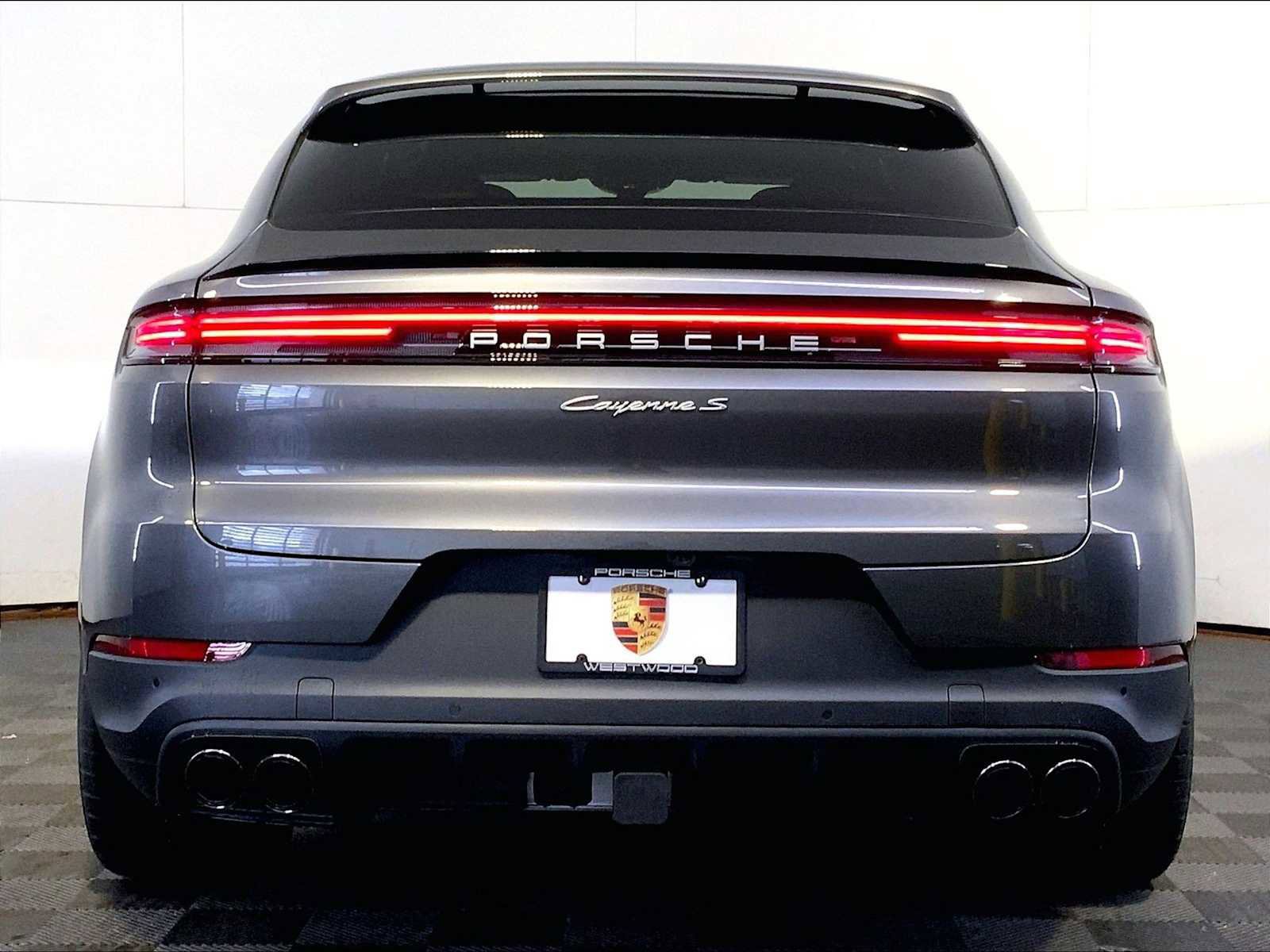 New 2026 Porsche Cayenne S image 6