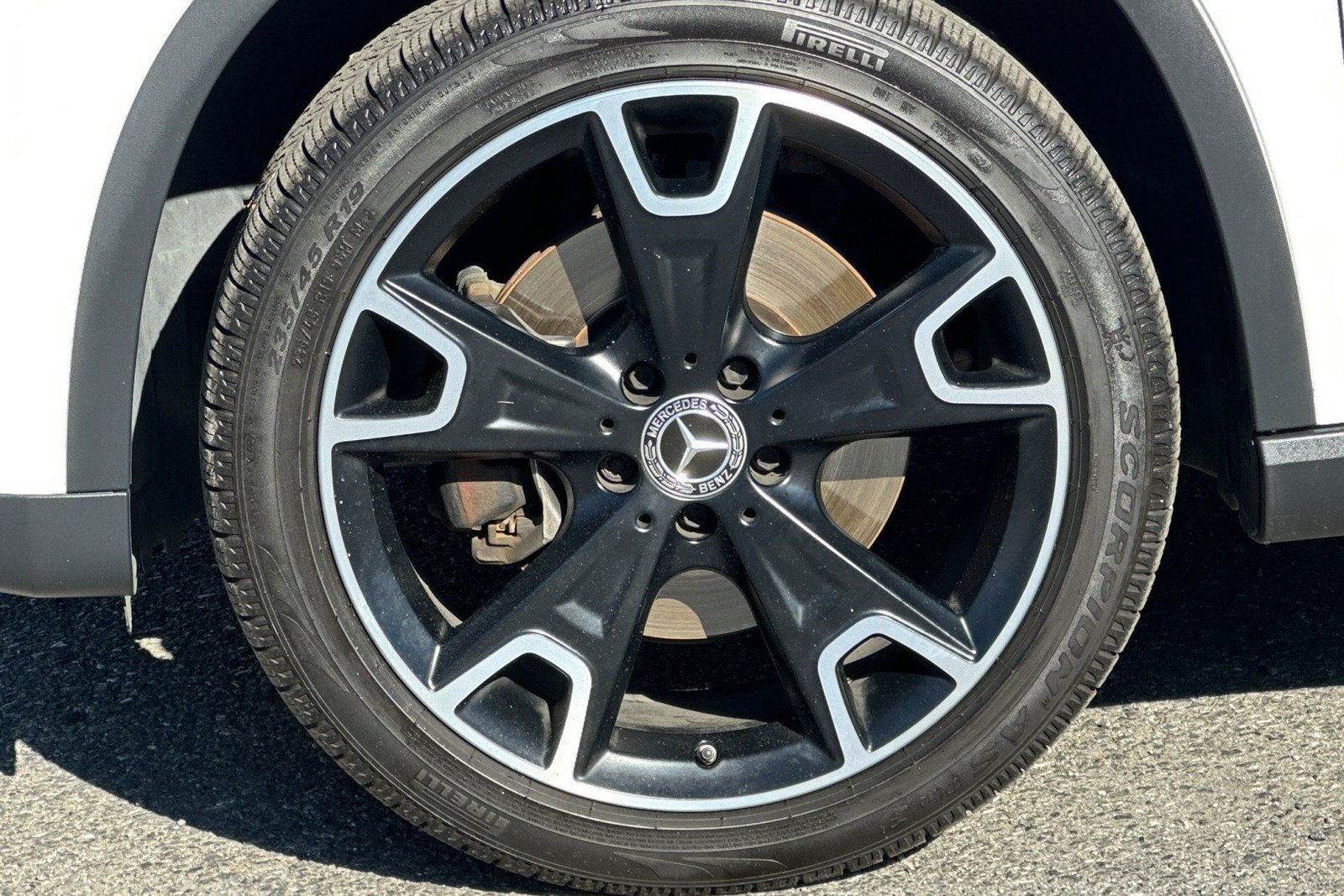 Used 2020 Mercedes-Benz GLA 250 4MATIC image 13