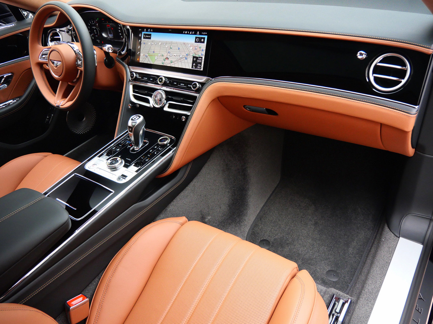 New 2026 Bentley Flying Spur V8 AWD/4WD image 2