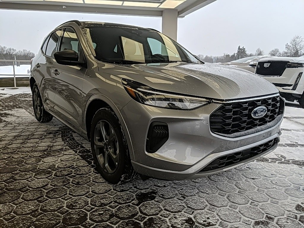 Certified 2023 Ford Escape ST-Line w/ Tech Pack #1 image 3